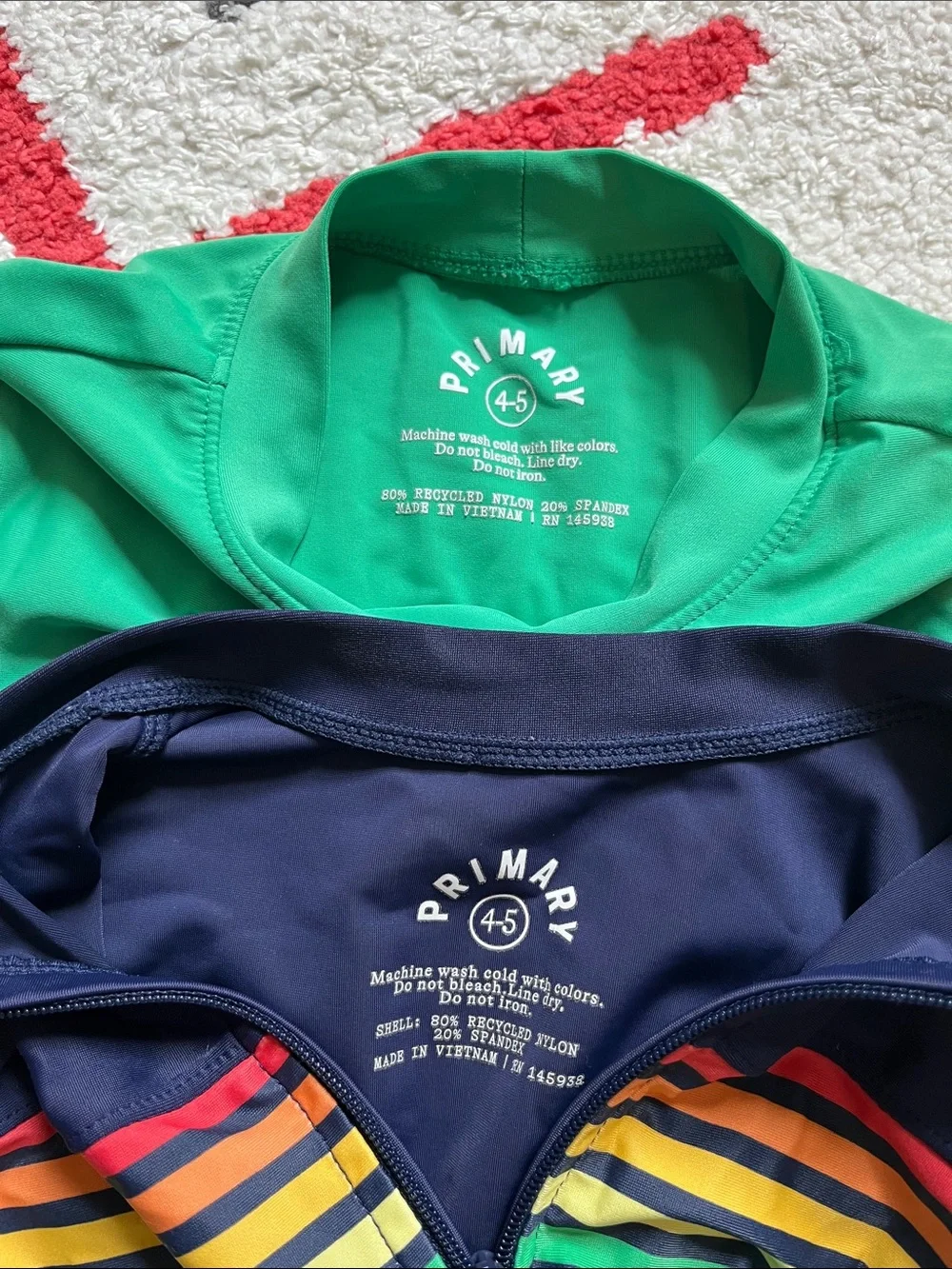 Bundle of 2 rashguards 4-5